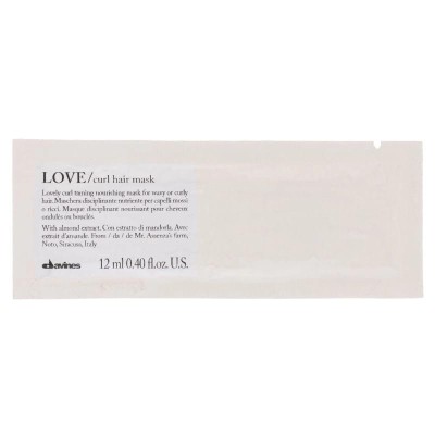Zdjęcie produktu Maska Davines Love Curl Mask saszetka 12 ml, do włosów falowanych lub kręconych Essential Haircare